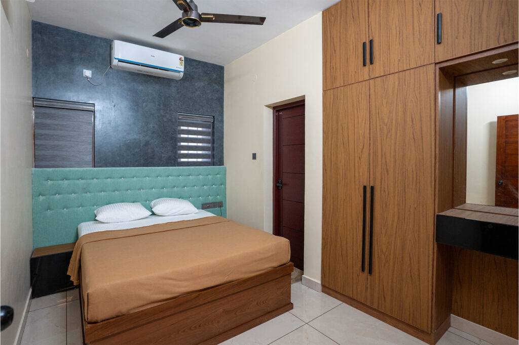https://tjvistaliving.com/wp-content/uploads/2024/07/TJ-VistaImage-1-1-1024x682.jpg