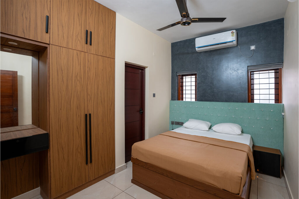 https://tjvistaliving.com/wp-content/uploads/2024/07/TJ-VistaImage-1-1024x682.jpg